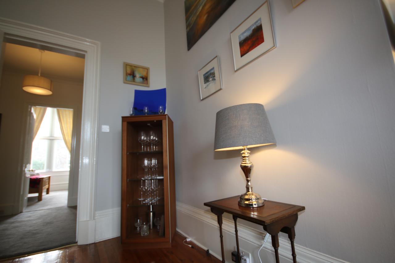 Glencairn Crescent *